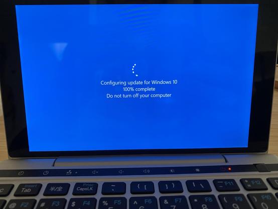 configuring updates for windows 10 100% complete do not restart your computer