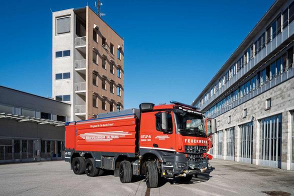 Neues Großtanklöschfahrzeug für die Berufsfeuerwehr Salzburg