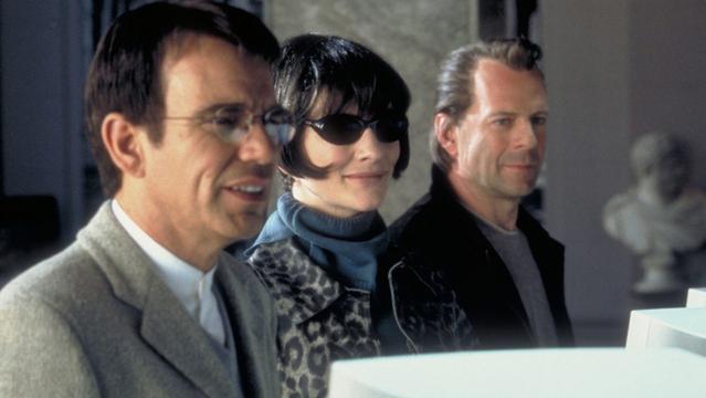 Perfekt verkleidet - Terry (Billy Bob Thornton, links), Kate (Cate Blanchett, Mitte) und Joe (Bruce Willis). (Bild: ARD Degeto/Studiocanal GmbH)