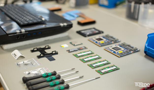 Single components and accessories for later TUXEDO notebook upgrades.
