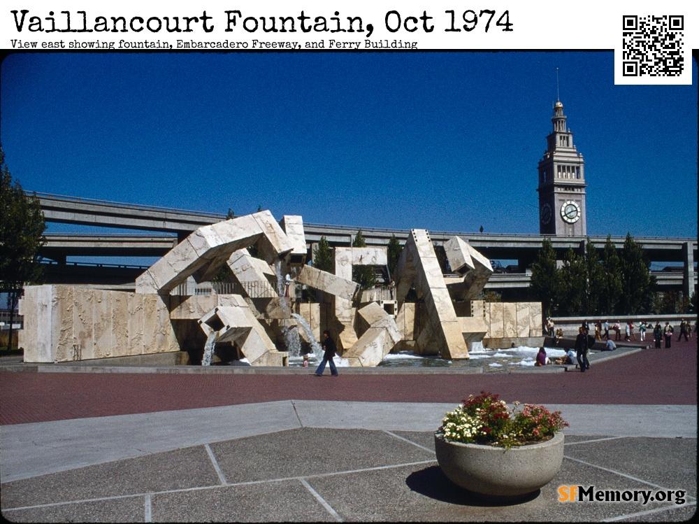 Vaillancourt Fountain 1974, with Embarcadero Freeway and Ferry Building