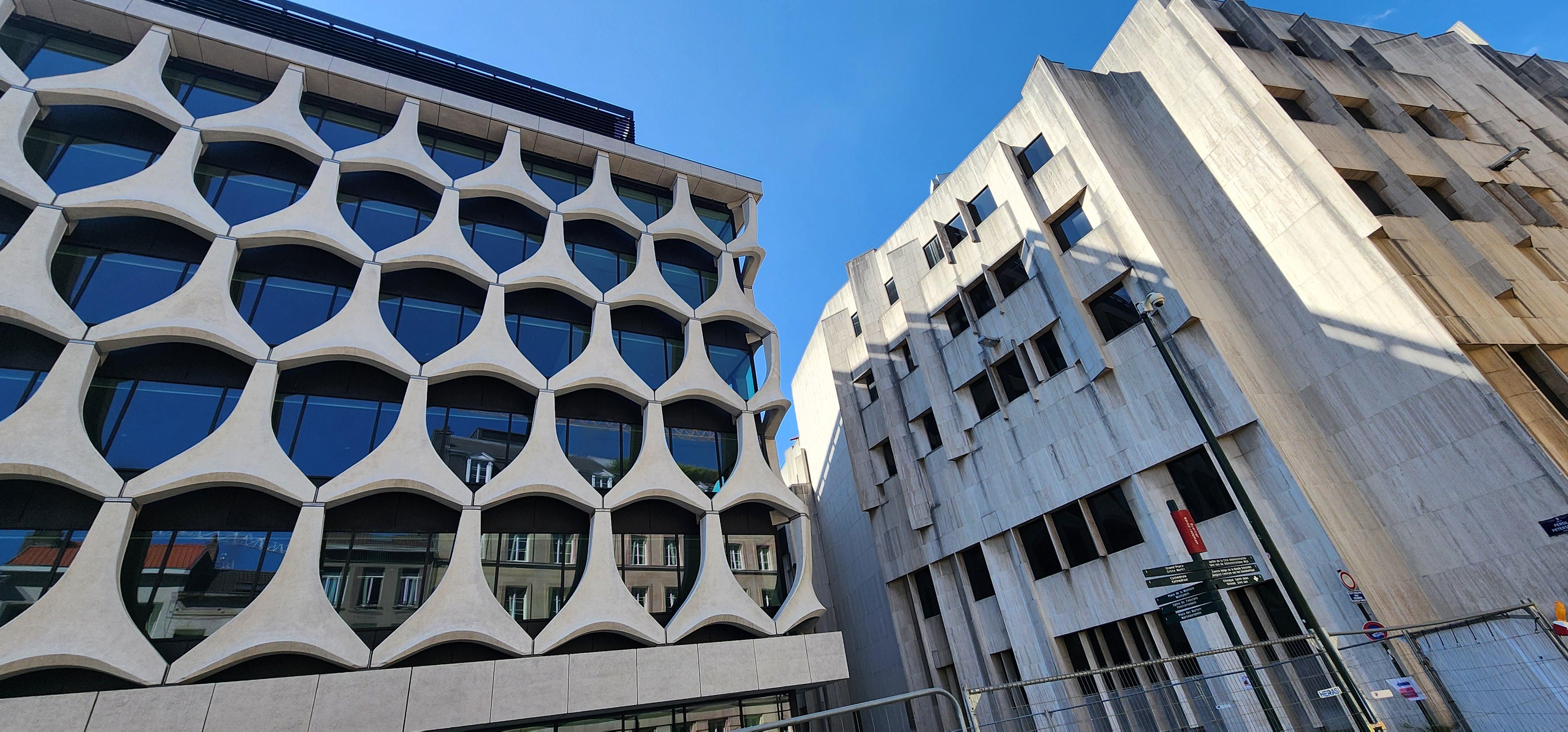 Interesting building project in Brussels.- the Hive Created in 1973 by architectes Marcel Lambrichs, Casimir Grochowski and Daniel de Laveleye.Currently being renovated : really like the rhythm of puffy marshmallow three spoked sharp shiruken. #brussels #architecture