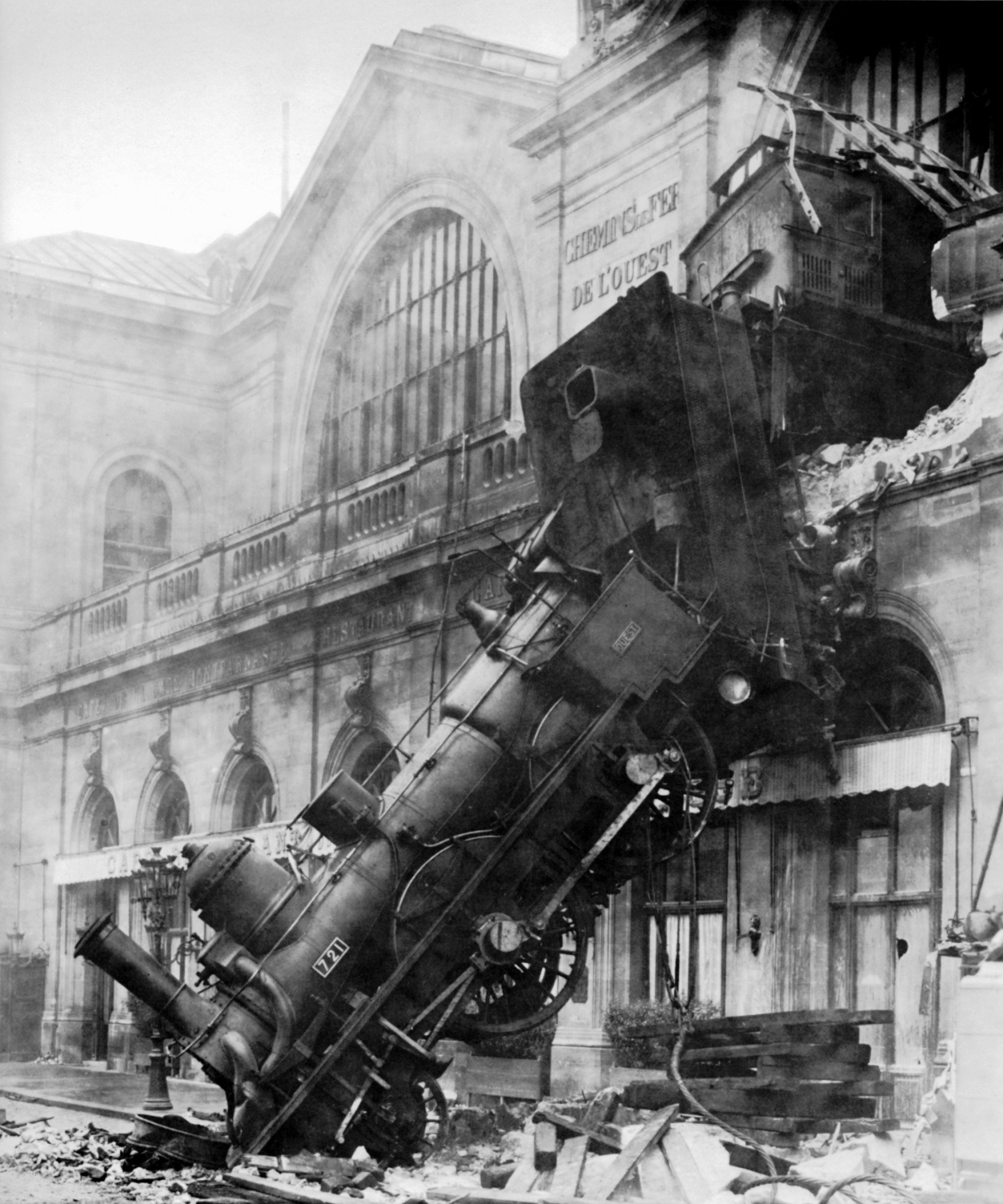 the famous montparnass derailment photo, where the train has flown out of the end of the building and faceplanted into the ground below.