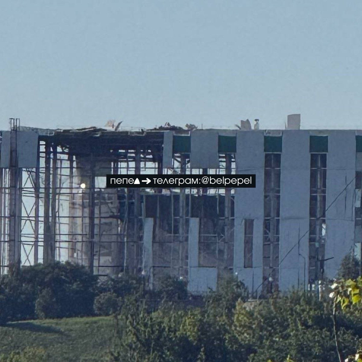 Ukrainian drones destroyed a building at Belgorod State Technological University in Russia. The targeted facility housed work on UAV systems. #Ukraine