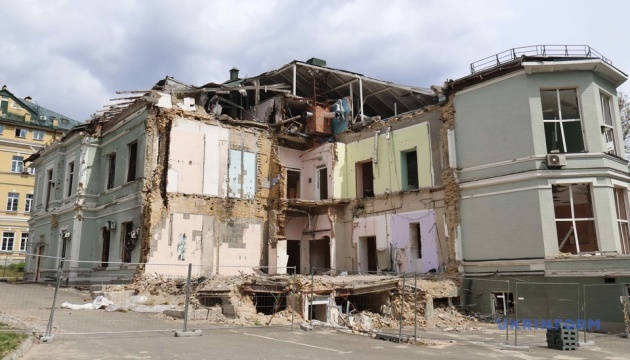 Russia destroys or damages 2,687 medical facilities in UkraineSince the start of Russias full-scale invasion, the Russian military has damaged or destroyed nearly 2,700 medical facilities in Ukraine.ukrinform.net/rubric-ato/4161841-russia-destroys-or-damages-2687-medical-facilities-in-ukraine.html#Ukraine #News #UkraineWar