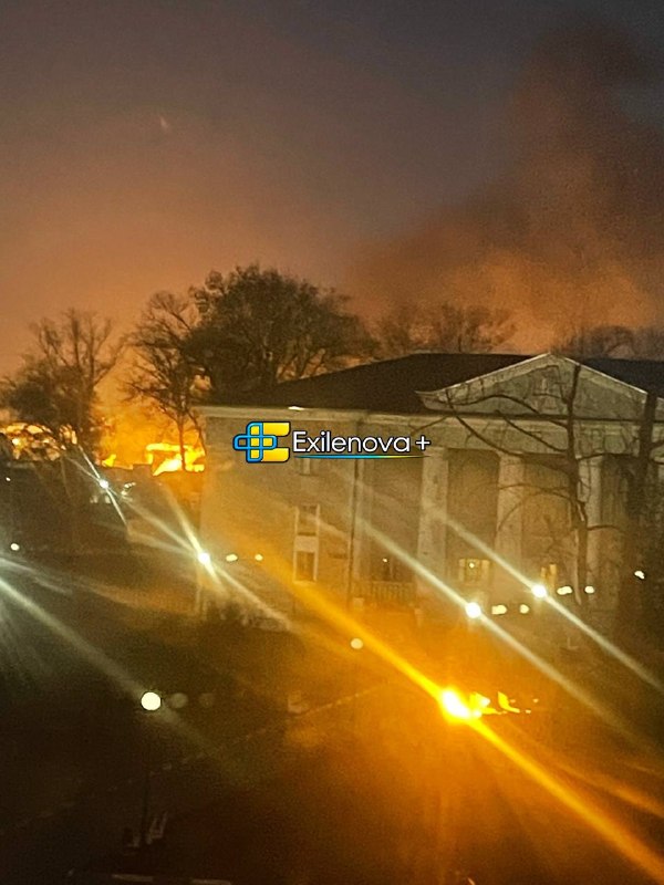 Residents of Novomoskovsk report an attack and subsequent fire at JSC "NAC Azot."#Ukraine #UkraineWar #OSINT