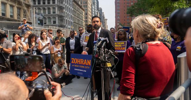 Former Gov. Andrew Cuomo attacked his chief opponent in the mayor’s race, Assemblyman Zohran Mamdani, before appearing at a fund-raiser in the Hamptons.