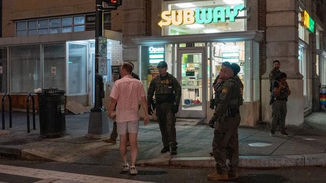D.C. man accused of throwing sandwich at federal agent faces felony charges - D.C. man accused of throwing sandwich at federal agent faces felony charges