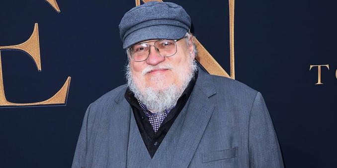 George R.R. Martin Confronted By Angry Fan at WorldCon, Told to Hand 'The Winds of Winter' to Brandon Sanderson - George R.R. Martin Confronted By Angry Fan at WorldCon, Told to Hand 'The Winds of Winter' to Brandon Sanderson