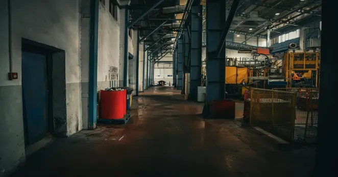 Iran Strike Forces Gulf Aluminum Producer ShutdownIranian strike forces UAE aluminum giant Emirates Global Aluminium to shut down, removing 4 of global supply and triggering 15 price spike in aluminum markets worldwide. #WorldNews #ForeignPolicy