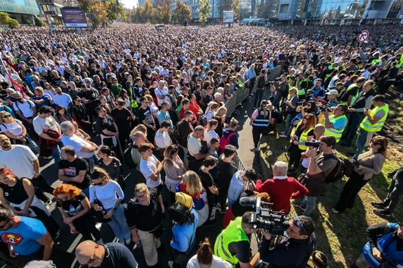 KYIV POST: Security, Strategy and Skullduggery: Public Opinion in the Balkans A poll of 10,000 people in 11 countries reveals a regional split between the West and Russia. While Kosovo and Albania trust NATO, Bulgaria and Greece remain pessimistic and prone to disinformation.  #World #Europe