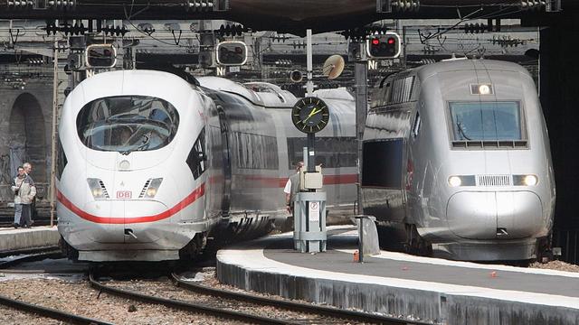 🇪🇺🚄 A train ticket to travel throughout the European Union starting from the summer holidays of 2027? #train #europe #eu #travel