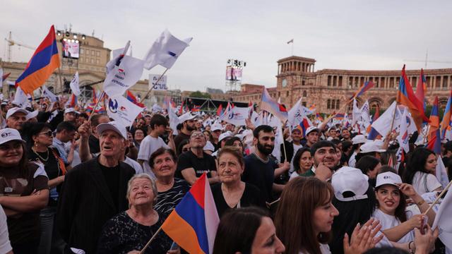 ⚡ NEWSRussia pressures Armenia ahead of parliamentary electionsRussia has intensified pressure on Armenia before Sundays parliamentary elections, threatening to raise gas prices, restrict imports of Armenian products, and suspend the country from the Eurasian Economic Union if it continues pursuing EU membership.📰  #EU #Diplomacy #Geopolitics #GeoWire