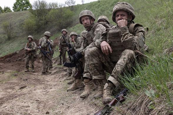 General Staff: russia has lost 1,374,950 invaders in #Ukraine since Feb. 24, 2022The number includes 1,330 casualties that russian invaders suffered over the past day.Invader russia has also lost 11,997 tanks, 24,705 armored combat vehicles, 104,414 vehicles and fuel tanks, 43,564 artillery systems, 1,847 multiple launch rocket systems, 1,409 air defense systems, 436 aircraft, 353 helicopters, 336,224 drones, 1,607 unmanned ground vehicles, 33 ships and boats, and two submarines. #eu #europe