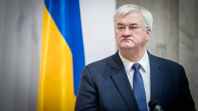 Ukrainian foreign minister will return Polish state award after Poland strips Zelenskyy of top honourUkrainian Foreign Minister Andrii Sybiha has said he will return a high Polish state award after Polish President Karol Nawrocki decided to strip President Volodymyr Zelenskyy of the Order of the White Eagle. #ukraine