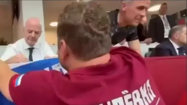 FIFA President and Canadian PM sign Russian flag during 2026 World Cup – videoOn 19 June 2026, FIFA President Gianni Infantino and Canadian Prime Minister Mark Carney signed a Russian flag. A Russian man explained how the incident happened. #ukraine