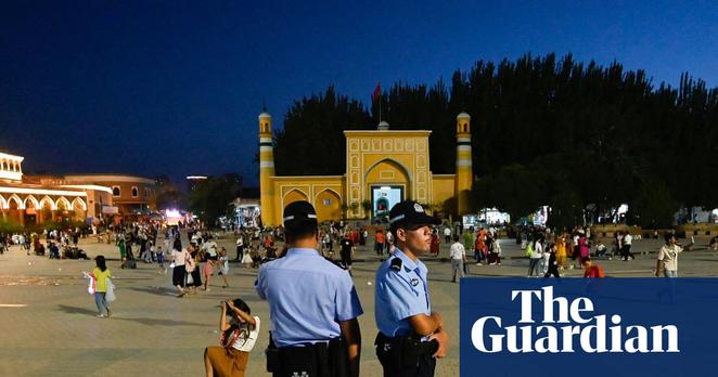 ⚡ NEWSChinas ethnic unity law takes effect amid rights concernsA new Chinese law promoting ethnic unity has come into effect, aiming to forge a shared national identity and strengthen Mandarin. Critics, including the UN and rights groups, warn it threatens freedoms for Uyghurs and Tibetans and allows Beijing to pursue dissidents abroad.📰 #Geopolitics #GeoWire