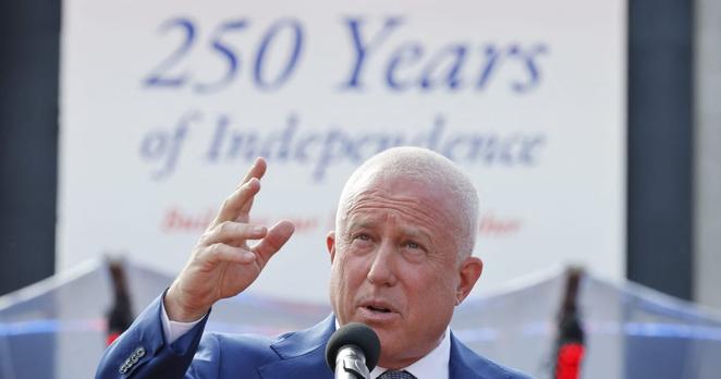 Never looked any cleaner: #Trumps US envoy shrugs off #Brussels park damage claimsBelgian Authorities are investigating whether fireworks or a thunderstorm damaged a historic museum after a €5 million US Independence Day celebration.#Belgium