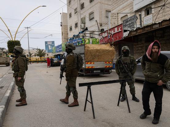🔴 BREAKINGPalestinian baby dies in West Bank after Israel blocks medical care; 3 others killedA Palestinian baby died in the West Bank after Israeli forces blocked urgent medical care. Additionally, a 16-year-old boy was shot dead in the occupied West Bank, and two Palestinians were killed in Gaza.📰 #Geopolitics #GeoWire