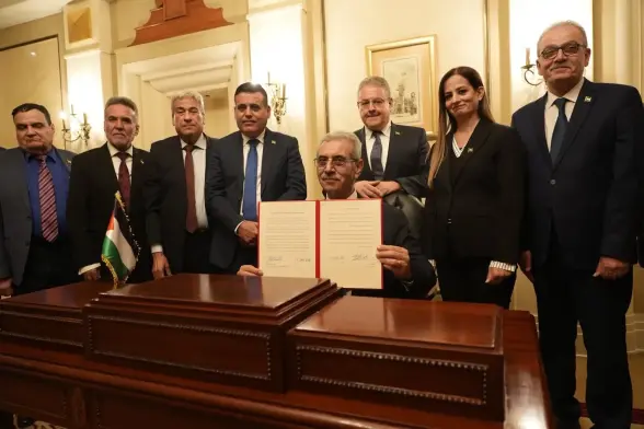 CW: Middle East Conflict - Hamas has formally dissolved its civilian governing body in the Gaza Strip. The Emergency Governing Committee has been disbanded, initiating a transition of civilian oversight to a UN-backed committee of Palestinian technocrats. #Gaza #MiddleEast #WorldNews #Geopolitics