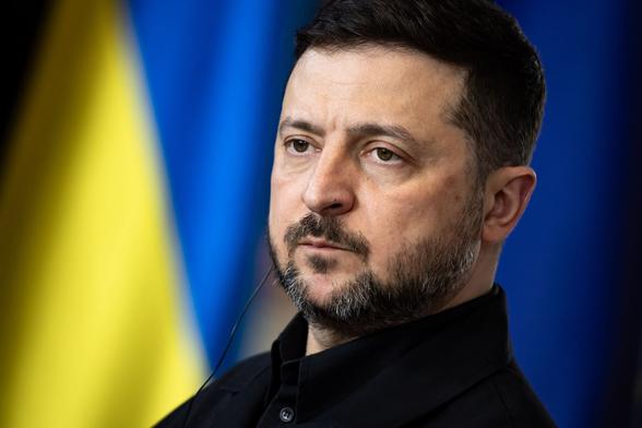 Ukraine has launched a criminal investigation after Russian missile and drone strikes hit a Ukroboronprom ammunition depot in Vyshneve, Kyiv Oblast, on July 6. The attack resulted in seven deaths and 29 injuries. #Russia #Kyiv #Zelensky