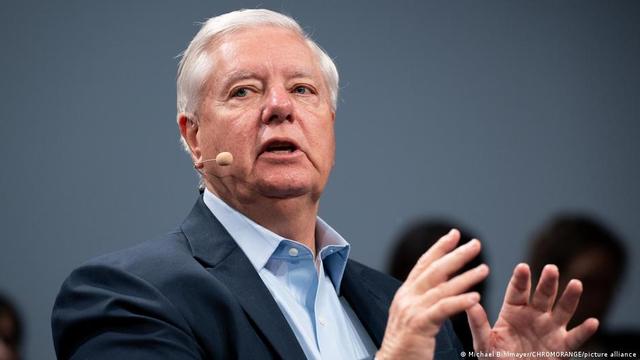 ⚡ NEWSDeath of US Senator Lindsey GrahamSouth Carolina Senator Lindsey Graham, a staunch ally of Donald Trump, has died at the age of 71 following a brief and sudden illness, according to his office.📰  #Geopolitics #GeoWire