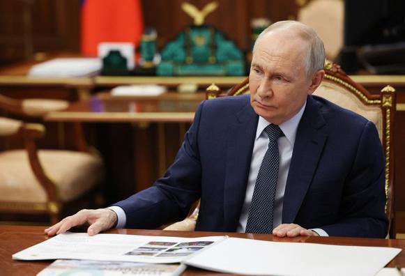 KYIV POST: Why Russian Tankers Are Burning in the Sea of Azov – and What Ukraine Is Trying to Achieve Ukraine targeted 116 Russian vessels in nine days, freezing Kerch Strait traffic, shattering Putins internal sea myth and forcing Moscow to seek costly alternative transport routes. #Ukraine #World #Energy #Economy