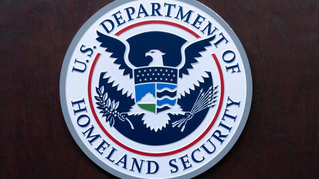 ⚡ NEWSTrump administration tightens US visa rules for students and journalistsThe Trump administration finalized stricter limits on foreign student and journalist visas. Student stays are capped at four years, journalists at 240 days, with Chinese journalists facing a 90-day limit.📰 #Diplomacy #China #Geopolitics #GeoWire