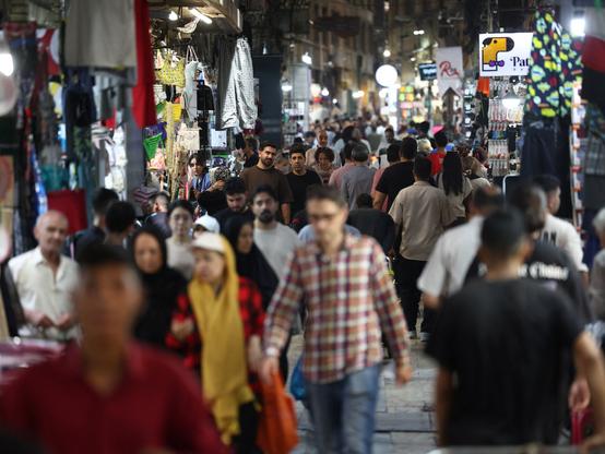 ⚡ NEWSIrans economy remains resilient despite US war pressure and sanctionsAnalysts report that Irans economy has not collapsed under the combined pressure of US military strikes and long-standing sanctions. Millions of citizens continue to absorb economic shockwaves, with trends suggesting this resilience is likely to...📰  #USA #Sanctions #Geopolitics #GeoWire