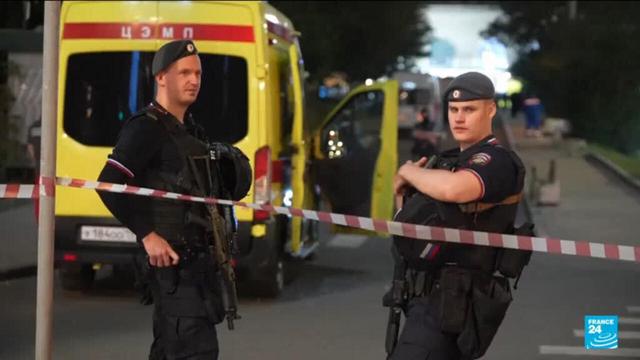 🟠 UPDATEMoscow restaurant bombing kills threeThe blast occurred when a woman carrying a homemade explosive was stopped by a security guard at a restaurant hosting a private function. Both the woman and the guard died, along with a visitor. Independent media suspect the target was a military official linked to the war in Ukraine.📰 #Military #Geopolitics #GeoWire