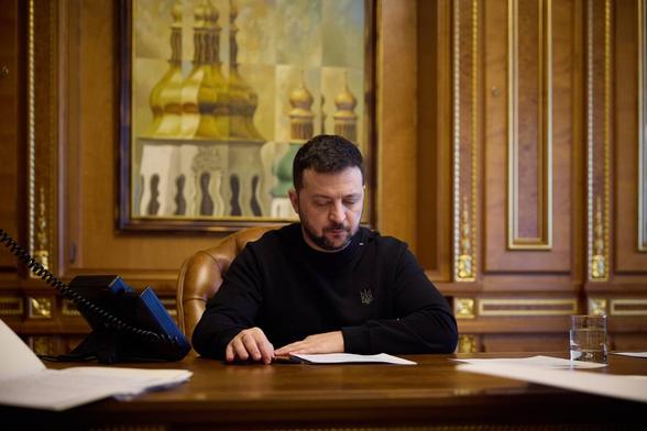 📰 Ukraine pairs deep strikes on Russian targets with new sanctions on Moscows defense industry🔗  #RussianInvasion #RussianWar #Ukraine
