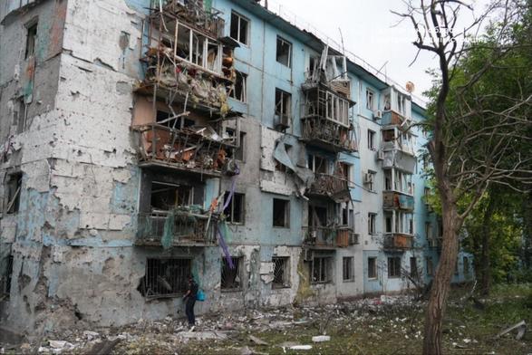 KYIV POST: Russian Drone, Missile Attack Kills 5 in Zaporizhzhia as Ballistic Missiles Target Kyiv A Russian strike killed 5 people and wounded 20 in Zaporizhzhia while Kyiv came under ballistic missile attack, as Moscow intensifies long-range strikes on Ukrainian cities. #Ukraine