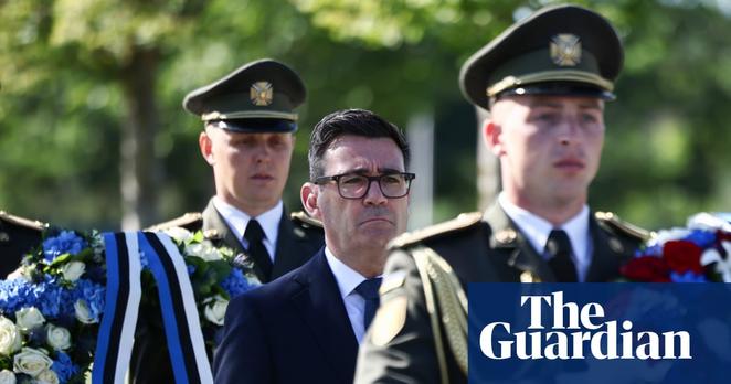 Andy Burnham lays wreath in Kyiv on Ukraines Independence Day – video #UkraineAndy Burnham lays wreath in Ky...