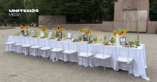 On August 29, thousands of tables appear across #Ukraine and around the world, set for those who gave their lives for the country and will never return. For the fourth year in a row, the Memory Table initiative brings this tradition of remembrance to public spaces. This year, nearly 6,000 establishments in Ukraine and 17 other countries have joined. 