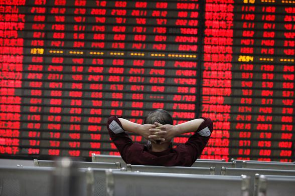 ⚡ NEWSAsian Stocks Tumble as Oil Surge Fuels Rate Hike FearsAsian stock markets experienced a sharp decline, led by Japan and South Korea, driven by surging oil prices. The energy cost increase has heightened global concerns that central banks may maintain elevated interest rates for longer, causing bond yields to rise and triggering a regional selloff.📰  #OilEnergy #Geopolitics #GeoWire