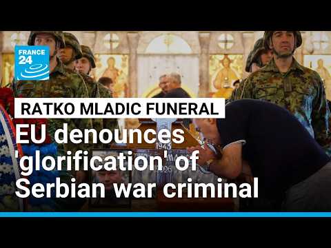 The European Union on Monday denounced any "glorification" of convicted war criminal Ratko Mladic in Serbia, as thousands gathered in Belgrade for his funeral. FRANCE 24s James Vasina reports.#RatkoMladic #Serbia #EU #genocide 