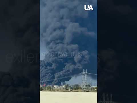 Ukraine strikes key Russian oil refinery in Krasnodar region #shorts #UkraineUkraine strikes key Russian oi...