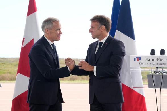 Le Monde: Macron says France and Canada great independent nations who want to stay that way on trip to Saint Pierre and Miquelon🇨🇦 🇫🇷 🇪🇺 #France #Canada #EU #StrongerTogether www.lemonde.fr/en/internati...Macron says France and Canada ...