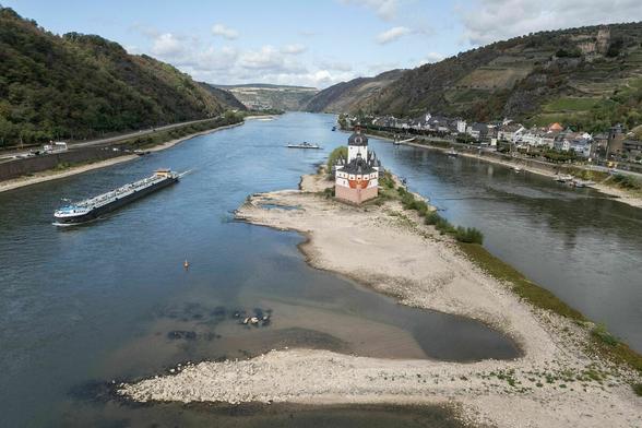Der Herbst beginnt – und damit endet ein Sommer, der es in sich hatte. Traurige Rekorde gab es bei Temperaturen, Hitzetoten und Niedrigwasser.
