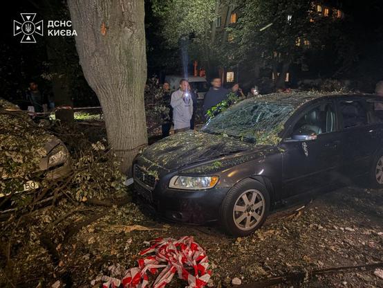 🇷🇺 🇺🇦 #Russia launched another drone attack on #Kyiv on the night of Sept. 26-27, marking the third consecutive day of attacks on the Ukrainian capital, according to authorities.