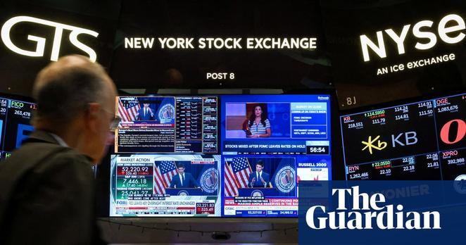 🔴 BREAKINGS&P 500 and Nasdaq Hit Record Highs on AI RallyThe S&P 500 and Nasdaq closed at record highs, with the S&P topping 7,800 for the first time. The surge was driven by a rally in AI chipmakers and declining US Treasury yields, reflecting investor optimism despite broader economic instability signs.📰 #USA #Geopolitics #GeoWire