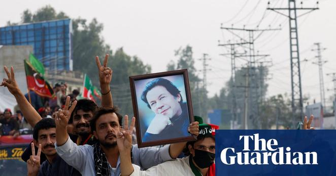 🔴 BREAKINGPakistan Suspends Provincial Government in Khyber PakhtunkhwaPresident Asif Ali Zardari declared a state of emergency in Khyber Pakhtunkhwa, suspending the provincial government led by Imran Khan's PTI party. The federal government cited failures to tackle Islamist militancy in the Afghanistan-bordering...📰  #Military #Geopolitics #GeoWire