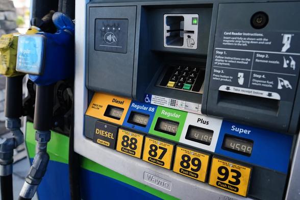 🟠 UPDATEEnergy Markets Adapt to Prolonged Iran ConflictBrent crude futures settled at $116.72 per barrel, marking the third consecutive week of gains, while West Texas Intermediate closed above $103. This price surge reflects traders pricing in the escalating Middle East conflict.📰 #Markets #Iran #Geopolitics #GeoWire
