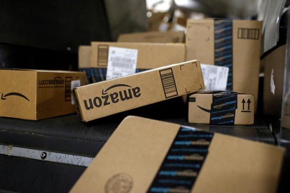 The EU will charge a two-euro handling fee on packages from outside the bloc.The European Union will from 1 November slap a two-euro handling fee on packages from outside the 27-nation bloc in a bid to curb the influx from China.The new levy, coming just weeks before the Black Friday, Cyber Monday and Christmas season shopping rushes, will be on top of the EU's three-euro fee on small parcels. #Shipping #Packages #Business #EU