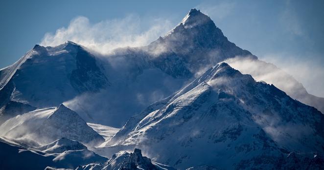 [lalibre] "Cela pourrait déclencher une réaction en chaîne" : 250.000 tonnes de glace menacent un village en Suisse  #Europe 