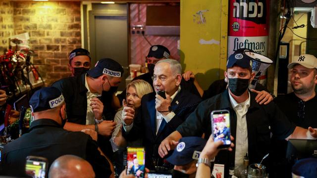 🔴 BREAKINGIsrael Holds First Election Since October 7 AttackIsraelis voted in their first election since the October 7, 2023 Hamas attack. The closely contested race serves as a referendum on Prime Minister Benjamin Netanyahu, who is running neck and neck with centrist rival Gadi Eisenkot following three years of regional wars.📰  #Geopolitics #GeoWire