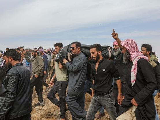 ⚡ NEWSSyria-Jordan Border Reopens Following Diplomatic Probe into AirstrikesThe Syria-Jordan border has reopened after foreign ministers from both nations established a security committee. This diplomatic move aims to facilitate intelligence sharing and investigate the impact of recent Jordanian airstrikes on Syrian...📰 #Military #Geopolitics #GeoWire