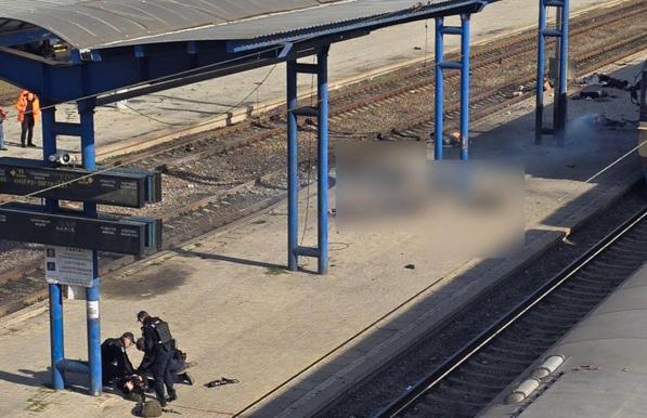 'Russia's mass murder:' Drone strike on Dnipro station kills 14 Ukrainians and wounded dozens of Ukrainians amid deadly attacks on #UkraineInvader russia's war criminal military has repeatedly hit Ukraine's large railway network. Arm Ukraine, close the sky and bring Ukraine into Nato. #news #eu #usa