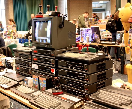 Stacks of NMS8250s, NMS8280 and other #MSX2 computers