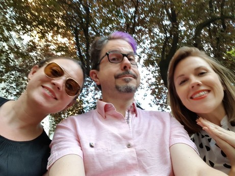 Jory, Tracy and me outside in Berlin. 
